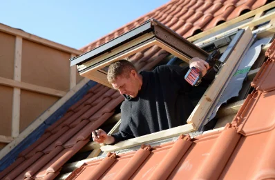 Pose de fenêtres de toit Velux au Lorey